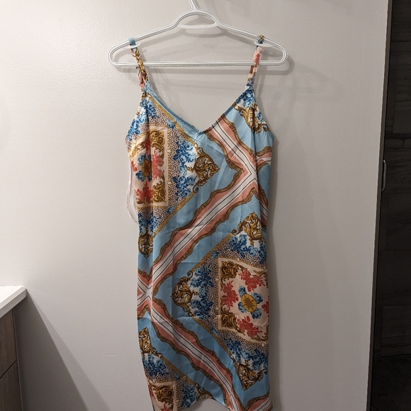 Guess satin Ramsay slip dress chain print, Large - Picture 2 of 7